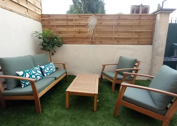 Maison Moderne Centre-ville بيت للعطل