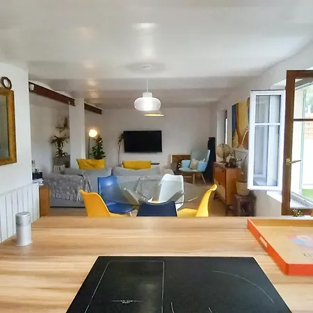 Maison Moderne Centre-ville Ferienhaus