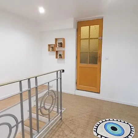 Maison Moderne Centre-ville * קאן